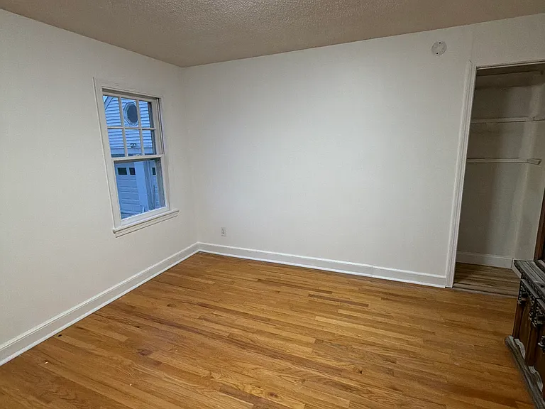 625 Clark St — Photo 1