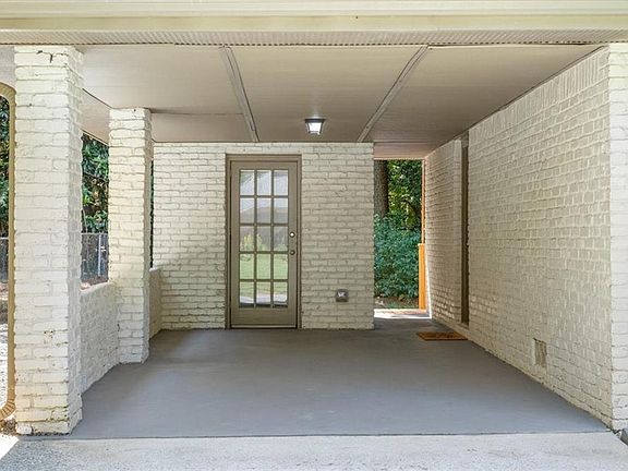 4th image of 2897 Harcourt Dr