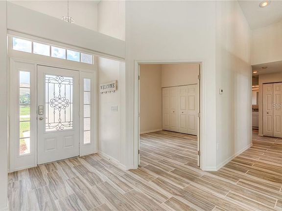 3rd image of 13504 Woodside Dr