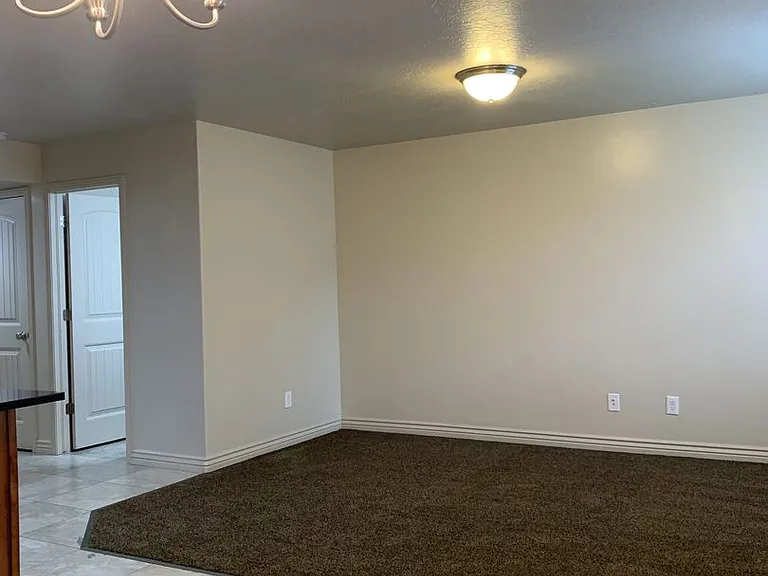 2378 S Knights Way — Photo 7