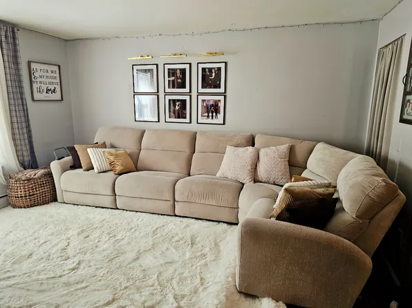 (undisclosed Address), Stanhope, NJ 07874