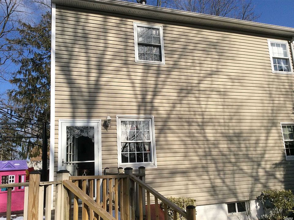 2nd image of 93 Bittermint St