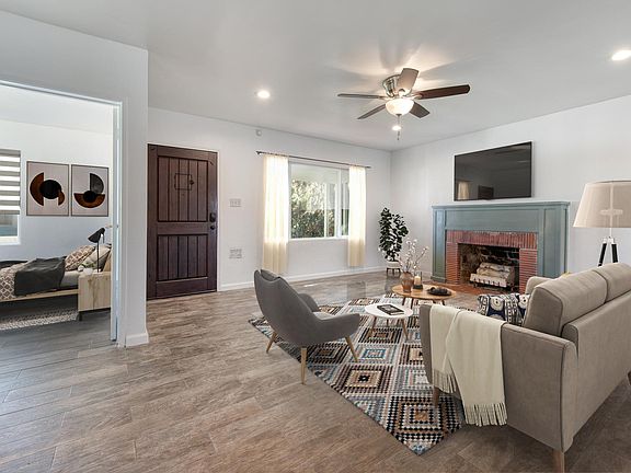 Living room with gas fireplace