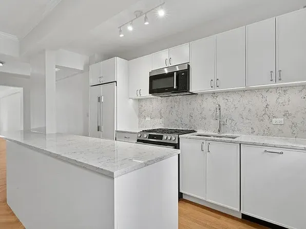 85 E End Ave, New York, NY
