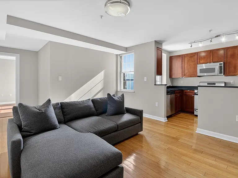 1417 Newton St NW #404 — Photo 14