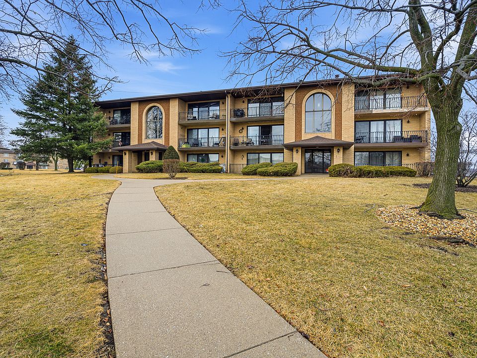 1st image of 15140 Evergreen Dr APT 3D