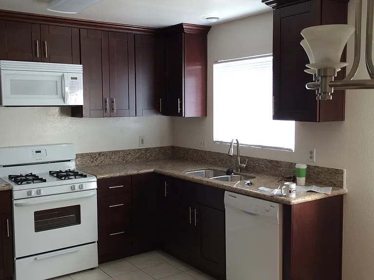 4342 Whitsett Ave #2 — Photo 5