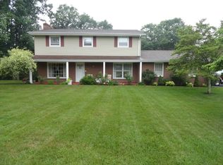 204 Cliffside Dr, Covington, VA 24426