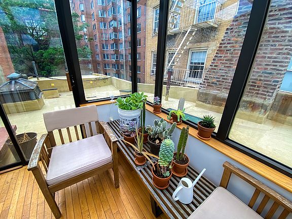 5th image of 158 W 13th St APT 3A