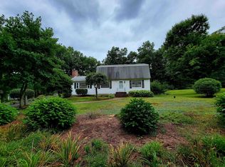 36 Seaverns Bridge Rd, Amherst, NH 03031