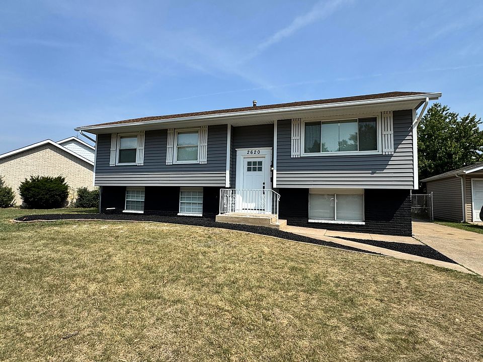 1st image of 2620 E Guadalupe Cir