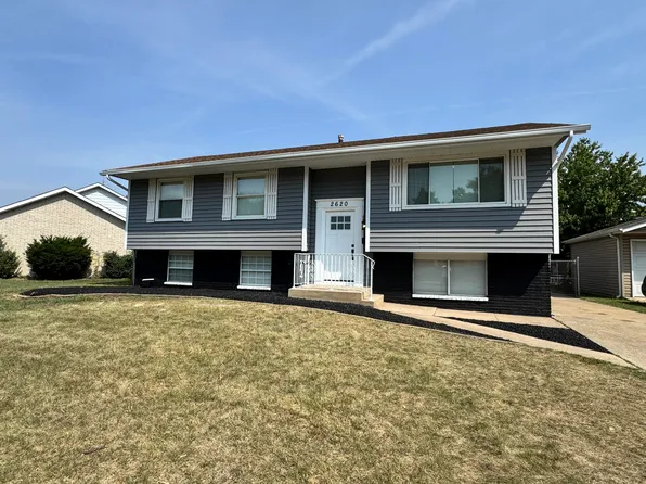 2620 E Guadalupe Cir, East Chicago, IN 46312