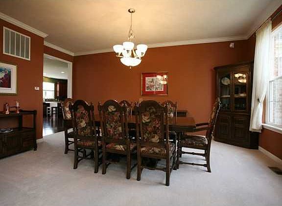 3rd image of 6577 Bainbridge Cir