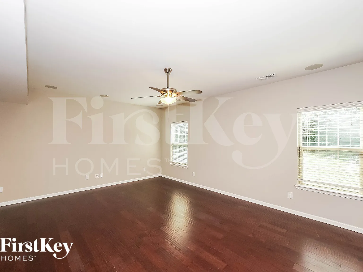 4 bed, 2.5 bath, 2488 sqft, $2,175 — Photo 4