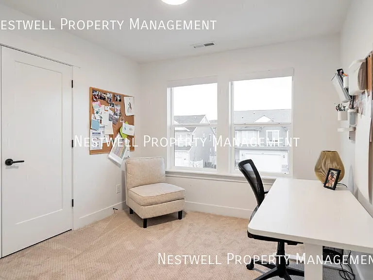 76 N Midland Dr — Photo 16
