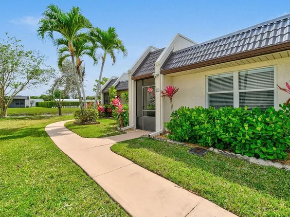 156 Lake Rebecca Drive, West Palm Beach, FL 33411