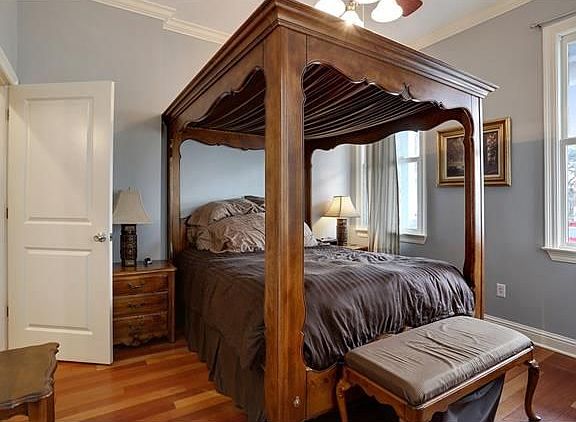 4th image of 2615 Saint Thomas St