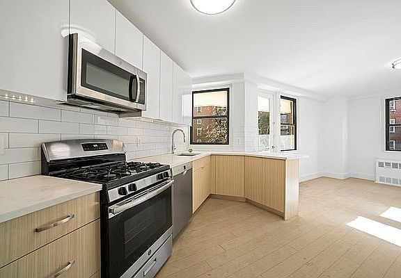 3rd image of 62-60 99th St #912F