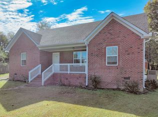 103 Jollie Ln, Westmoreland, TN 37186