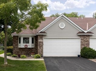 7317 Lake Ridge Dr, Savage, MN 55378