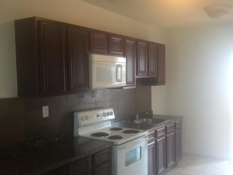 4221 W Stiles St #3 — Photo 15