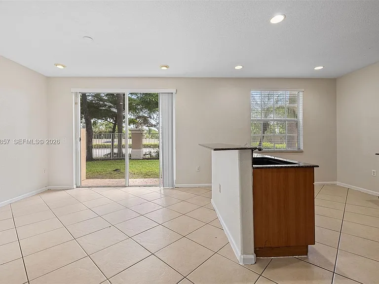 8401 SW 25th Ct #106 — Photo 5