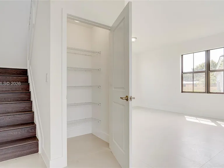 SW 96th Ct — Photo 12