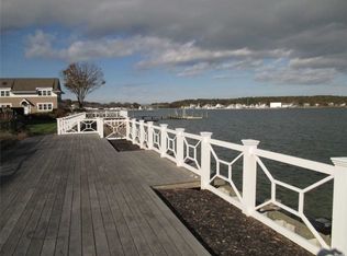 62 Canoe Place Rd APT 517, Hampton Bays, NY 11946