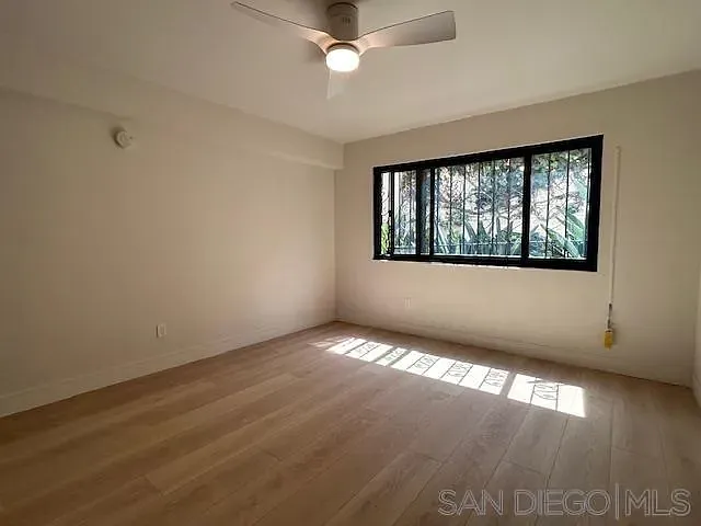 811 W Nutmeg St #102 — Photo 30