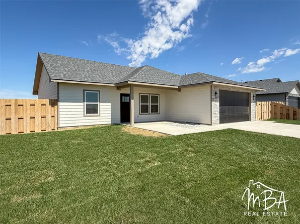 4113 Gib Dr, Garden City, KS 67846