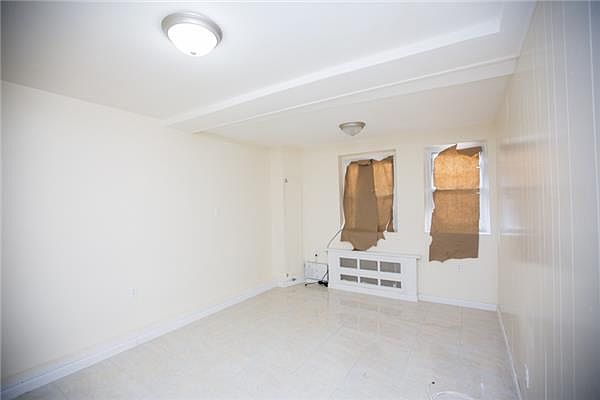 2nd image of 81 Bay 40th St #1