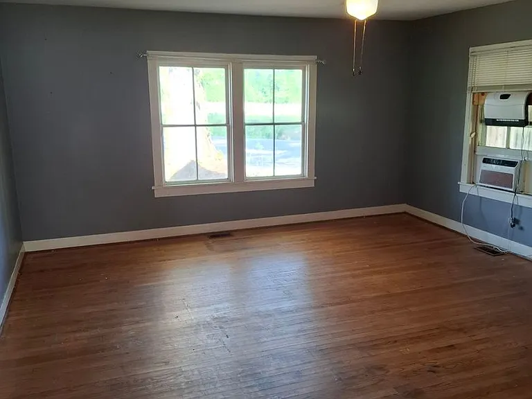 732 Stewarts Rd — Photo 15