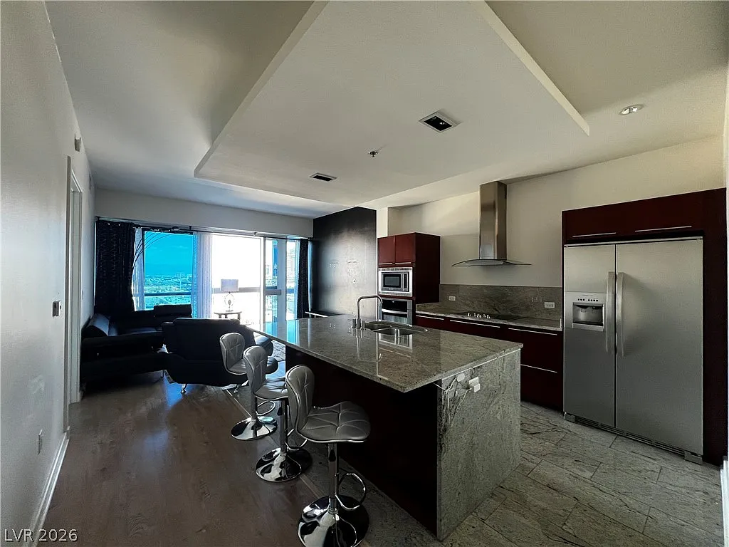 2 bed, 2.0 bath, 1111 sqft, $2,720 — Photo 4