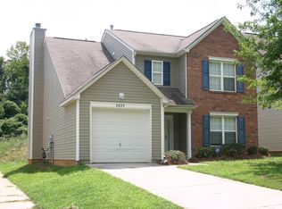 2032 Cindy Creek Ln, Charlotte, NC 28216