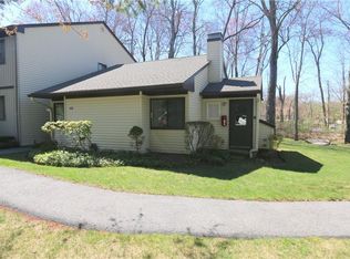 130 Columbia Ct #I, Yorktown Heights, NY 10598