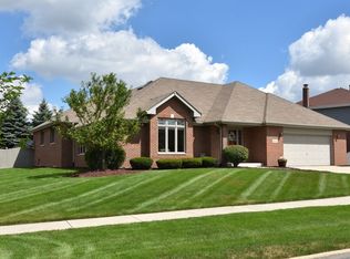19636 Brookfield Cir, Tinley Park, IL 60487