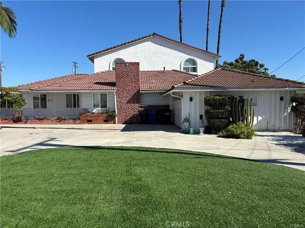 8021 Duesler Ln, Downey, CA 90242
