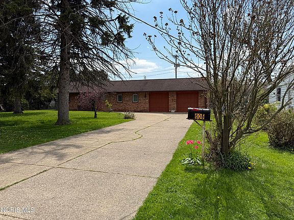 2nd image of 605 Custer Dr