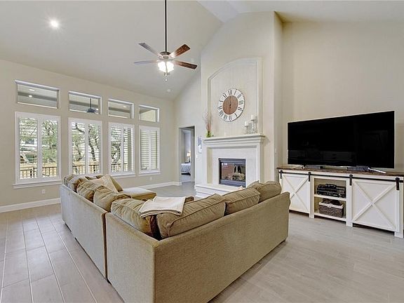 5th image of 1404 Saddlespur Ln