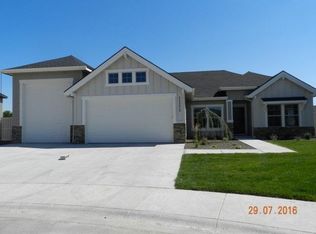 11273 W Streamview Ct, Star, ID 83669