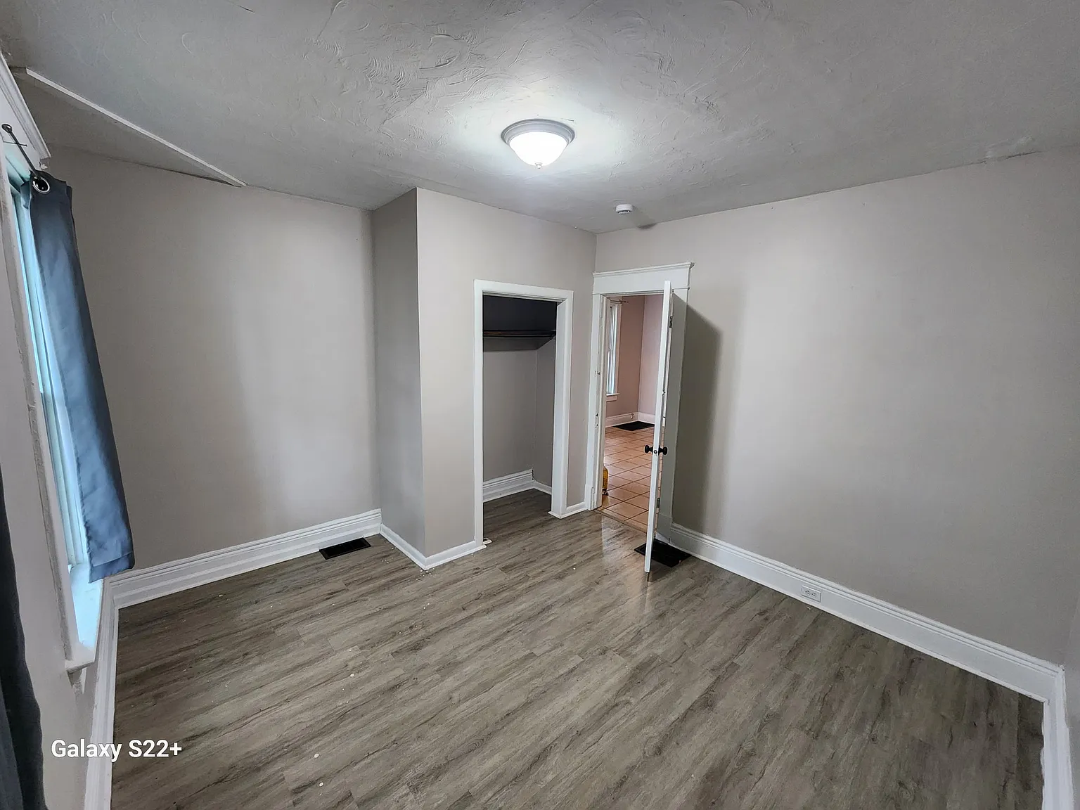 3 bed, 1000 sqft, $1,250 — Photo 2