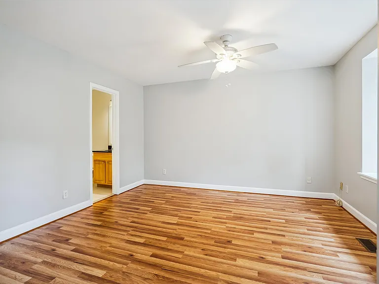3810 Chesterwood Dr #3810 — Photo 14