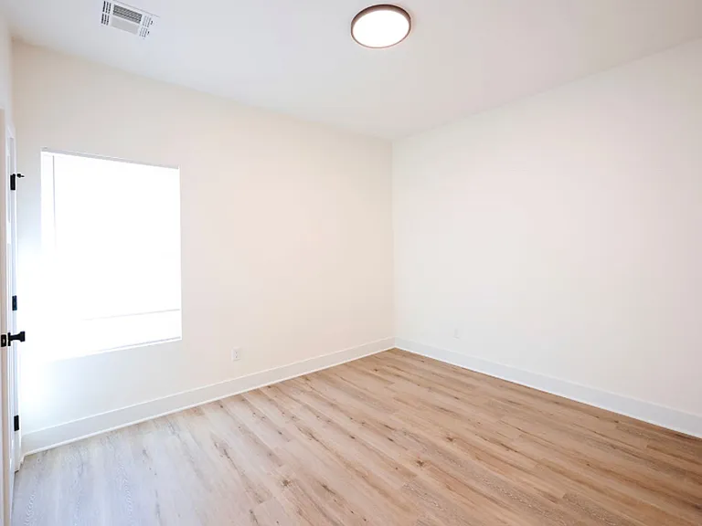 615 Briarbrook Ln — Photo 15