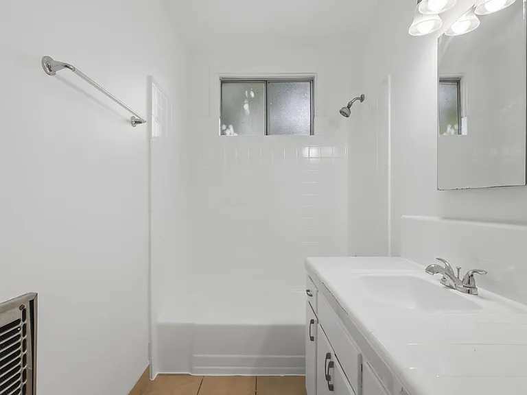 12805 Vanowen St — Photo 21