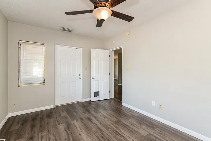 402 Ariana Ave — Photo 11