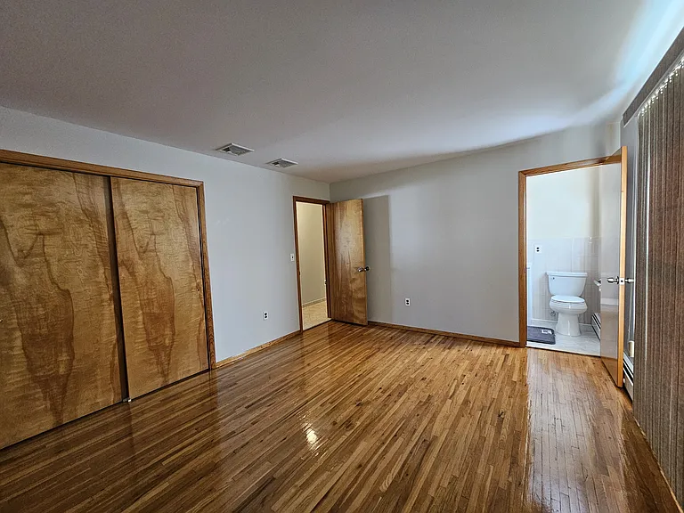 27 Whitaker Ave #1 — Photo 13