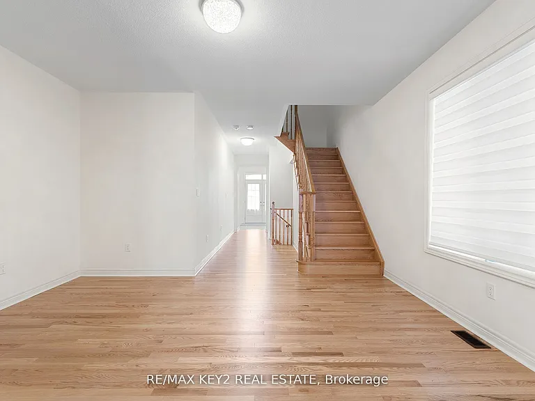 175 Hartney Dr — Photo 4