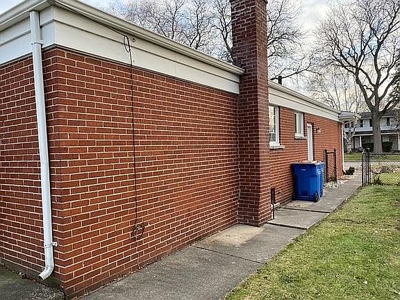 3rd image of 3611 Dawn Dr