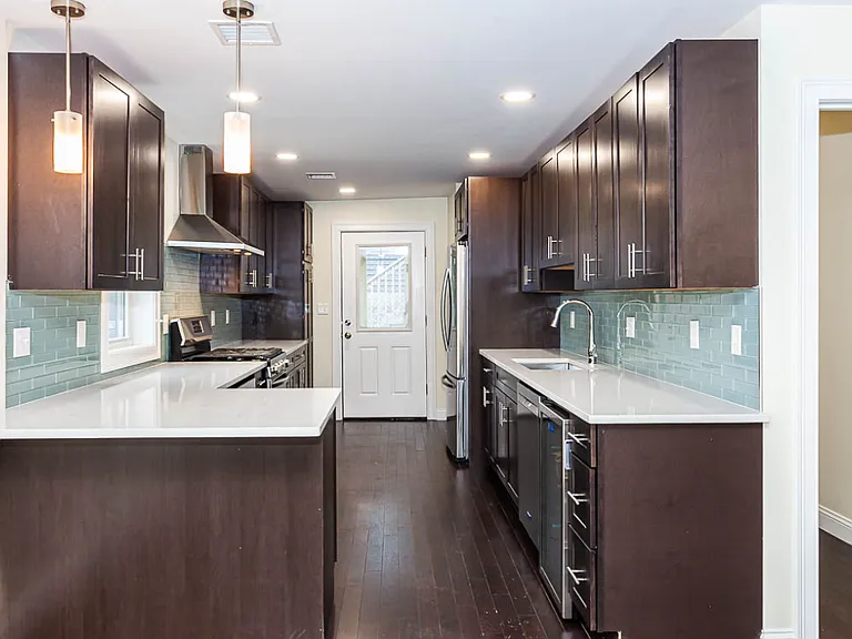 28 Albion St #1A — Photo 3