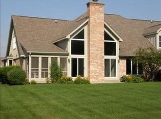 917 Edgewood Dr, McHenry, IL 60051